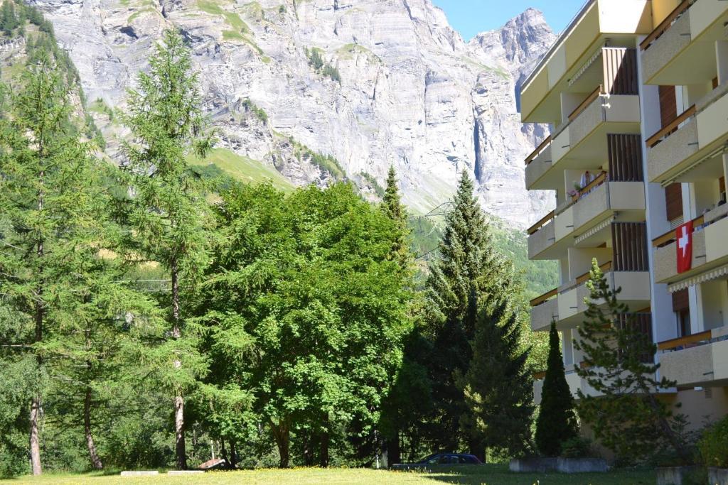 Baron / Baronesse Apartments Leukerbad Exterior foto